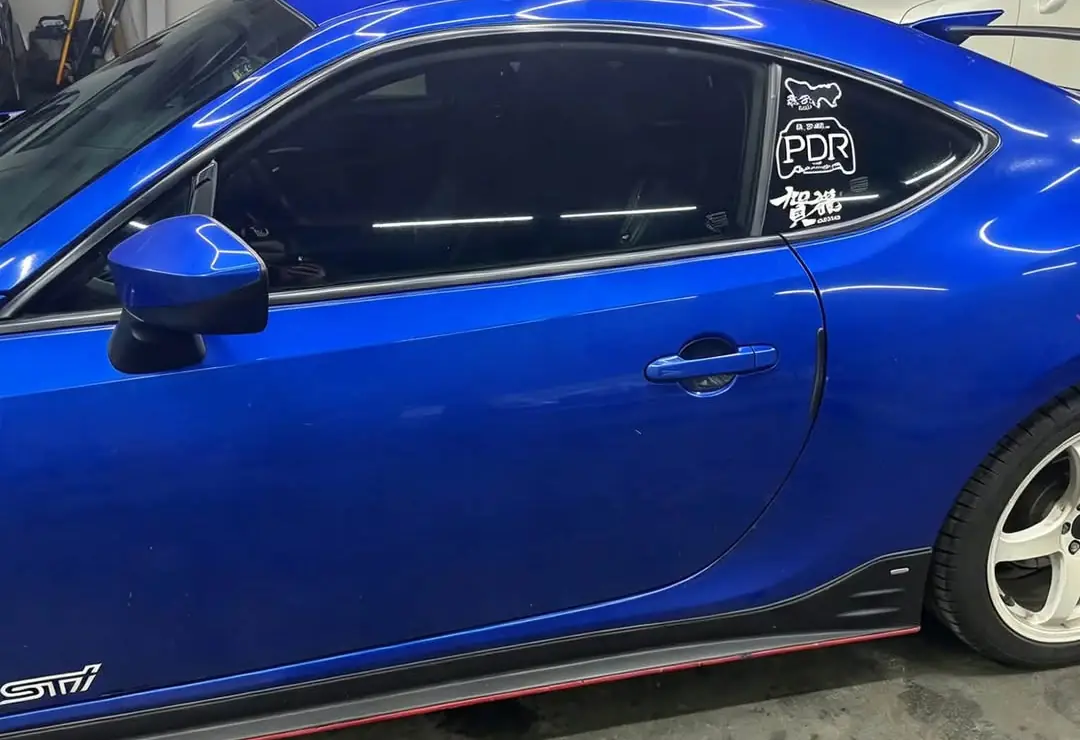 Subaru BRZ · door glass