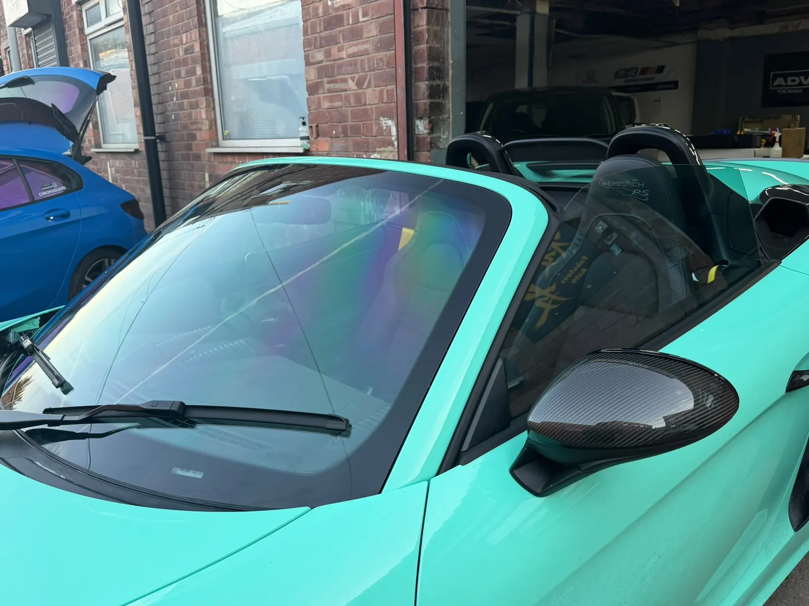 Porsche · windscreen, 80% VLT