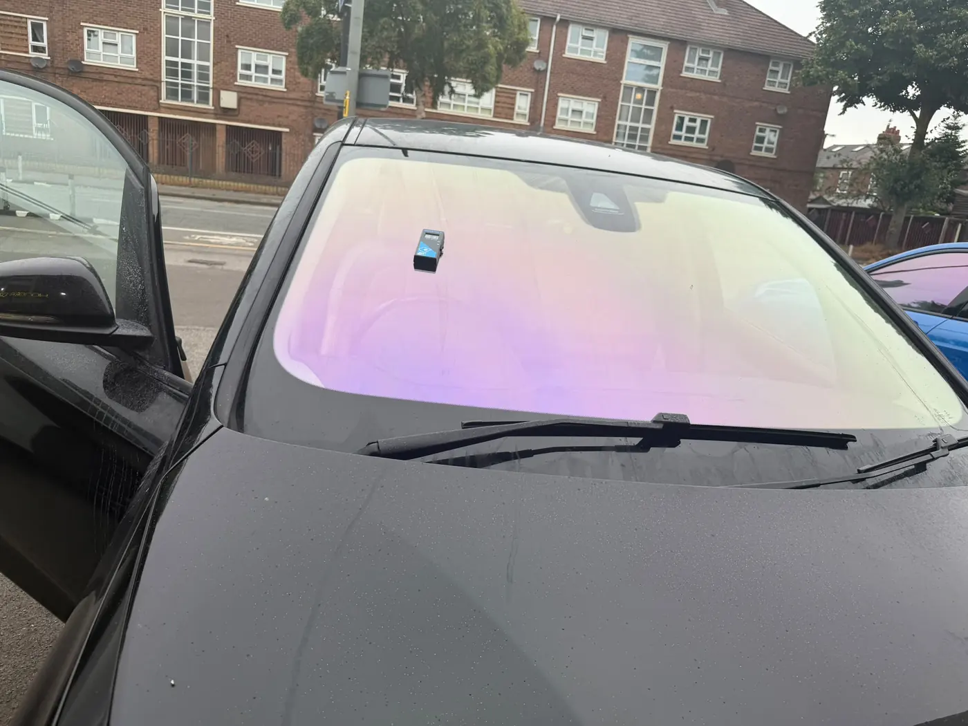Chameleon windscreen